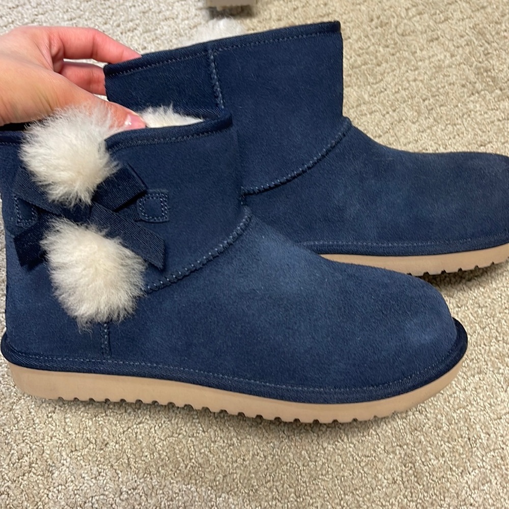 Koolaburra by UGG Winter Insignia Blue boots